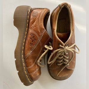 VTG Doc Martens tan 12283 size 6